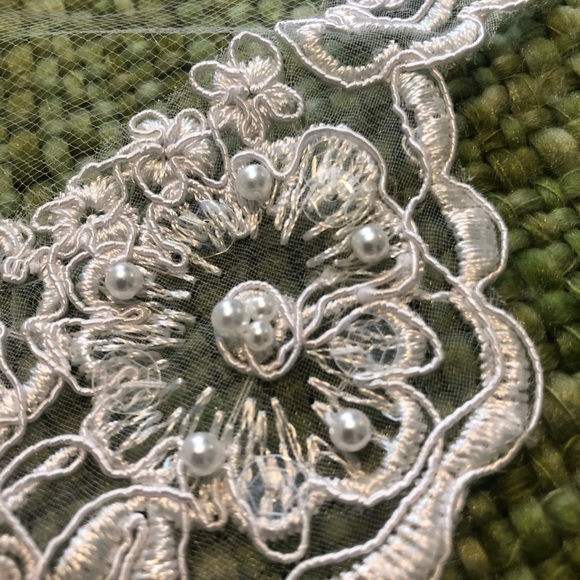 Wedding Veil - Picture 8 of 8